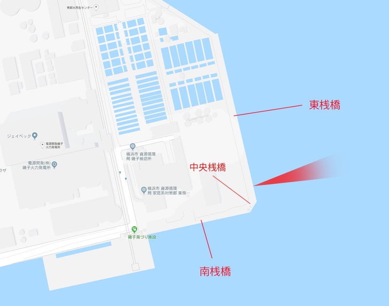 磯子海づり施設 夕まづめにジギングで太刀魚が釣れた