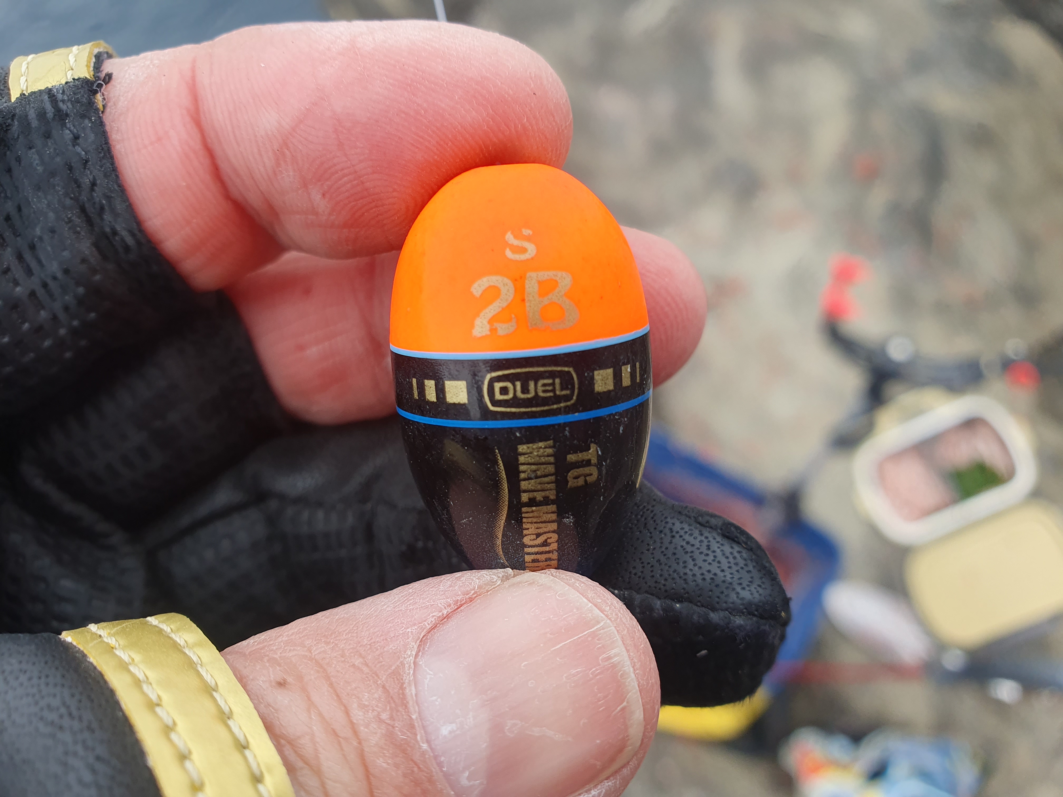 【城ケ島ヒナダン】雪が降る中 良型メジナを追い求めてフカセ釣り