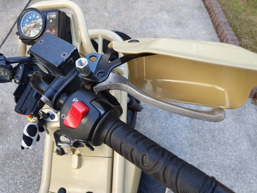 ホンダ バイク PS250カスタム：ナックルガードの取り付け方を紹介